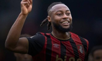 曼联球迷亲朋担心塞门约错选曼城，但其心意已决！阿莫林暗示冬窗不买人