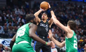 布朗33+11弗拉格空砍36分 凯尔特人胜独行侠