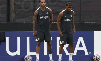 切尔西瞄准荷兰双星：西蒙斯与哈托能否成蓝军复兴关键？