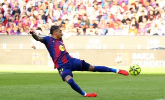 西甲最新积分榜更新：巴萨3-0大胜，皇马跌至第二，积分形势骤变